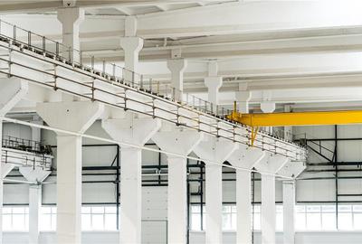 Spațiu industrial, de 2,600 mp, în Industrial Est - 6