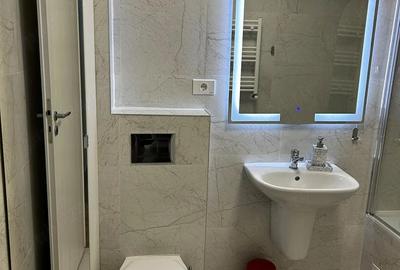 Apartament cu 3 camere decomandat în Parcul Carol - 1
