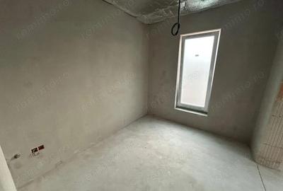 Casă cu 4 camere cu Teren 500 Mp în Central - 9