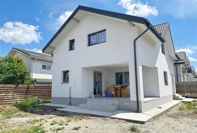 <Vila individual? P+M> 4 camere 3 b?i teren 308mp Str. P?durea Craiului - 2