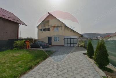 Casă cu 5 camere cu Teren 938 Mp în Sud - 14