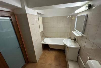 Garsonieră decomandată, mobilată în Central - 6