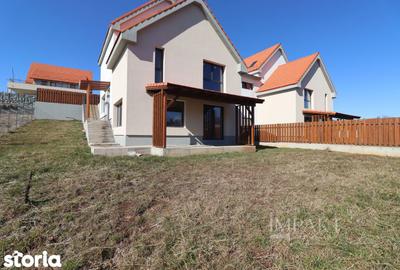 Casă cu 6 camere cu Teren 523 Mp în Florești