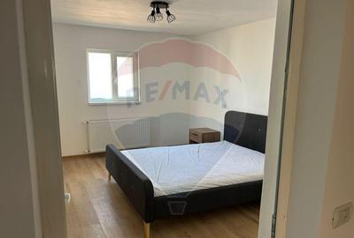 Casa renovata cu 4 camere in Ureche?ti - 12