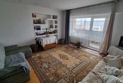 Apartament cu 4 camere decomandat în Central - 3