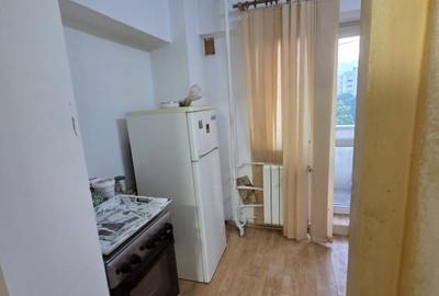 Garsonieră decomandată, mobilată în Sebastian - 5