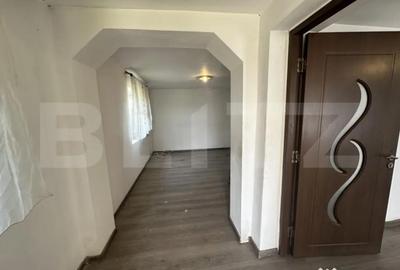 Casă cu 3 camere cu Teren 2760 Mp în Central - 5