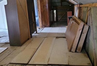 Casă cu Teren 6772 Mp în Ursoaia - 9