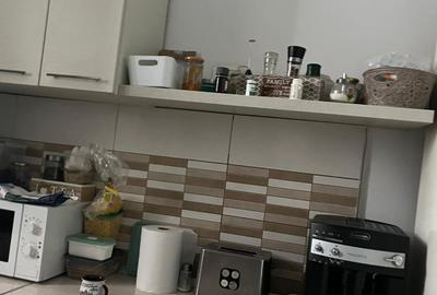 Casa de inchiriat cu 4 camere, zona INEL II - 4