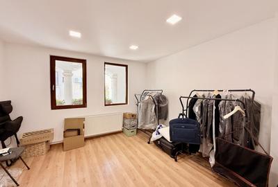 Casă individuală cu 16 camere cu Canalizare în P-ța Unirii - 15