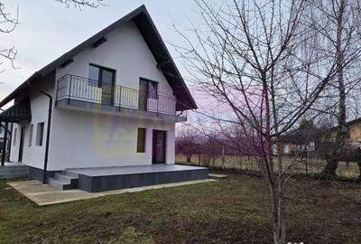 Casă cu 4 camere cu Teren 450 Mp în Brebu - 11