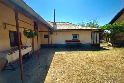 Casa batraneasca spa?ioasa + teren de vanzare, total 480mp - 3