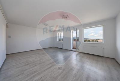 Garsoniera in zona Ghimbav Livada- Comision 0% - 3