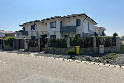 Casă individuală cu 5 camere cu Canalizare în Dumbrăvița - 4
