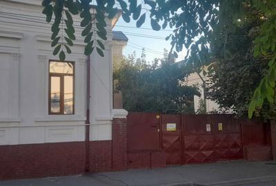 Casă cu 4 camere cu Teren 350 Mp în Popoveni - 8
