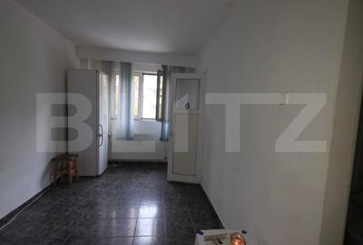 Garsoniera, 22 mp, zona Democratiei - 3