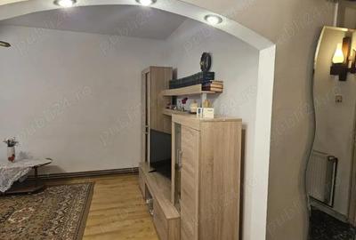 Apartament de 4 camere zona CARPATILOR Apartament de 4 camere zona CARPATILOR - 4