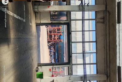 Spațiu comercial, de 745 mp, în Central - 3