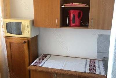 Garsonieră decomandată în Broșteni - 5