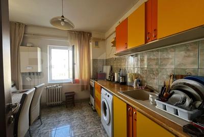 Apartament cu 3 camere de vanzare, zona Mircea cel Batran - 2