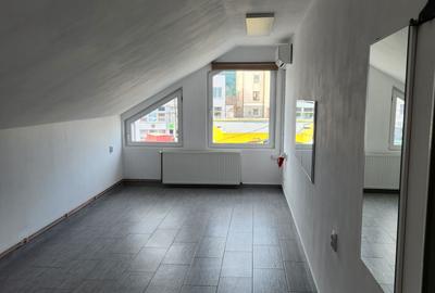 Spațiu comercial, de 20 mp, în Ultracentral - 3