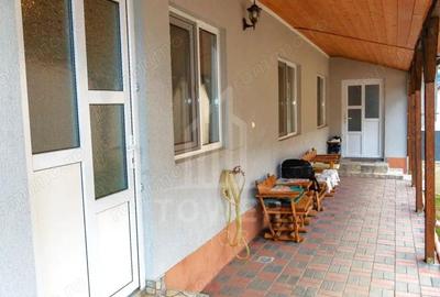 Casă cu 6 camere cu Teren 1700 Mp în Roșia - 4