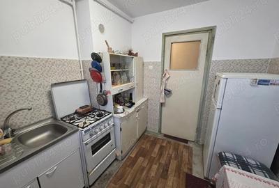 Vand apartament 2 camere - 2