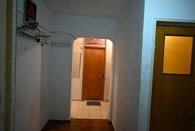 Piata Delfinului, ugent, proprietar - 3