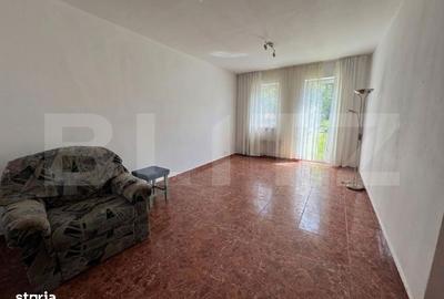 Apartament cu 3 camere semidecomandat în Deve - 1