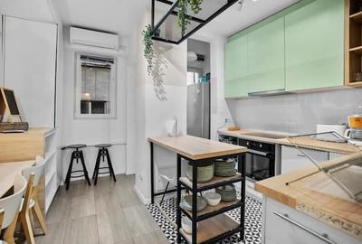 Apartament cu 6 camere decomandat, mobilat în Magheru - 22