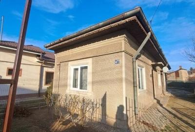 Central Targoviste , vanzare proprietate- casa si teren - 6