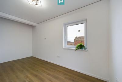 Duplex cu 4 camere cu Canalizare în Moșnița Nouă - 14