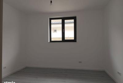 Casă cu 4 camere cu Teren 460 Mp în Tileagd - 16