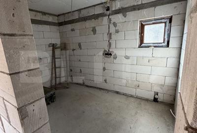 Casă cu 2 camere în Ocnița - 5