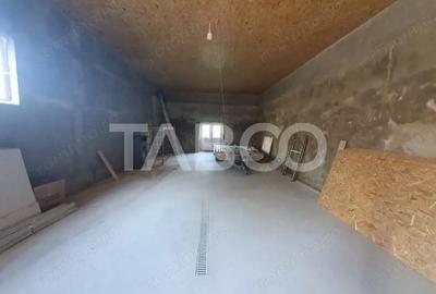 Spațiu comercial, de 120 mp, în Central - 1