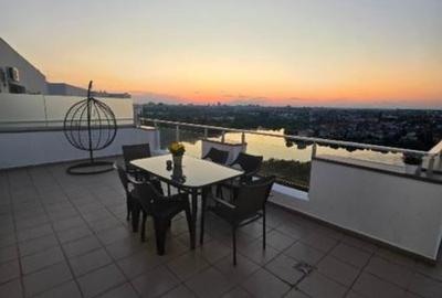 Apartament 3 camere Lux+Loc de parcare +  90 mp Terasa in Complexul Estic Park