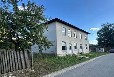 Casă cu 4 camere cu Teren 420 Mp în Mihăești - 2