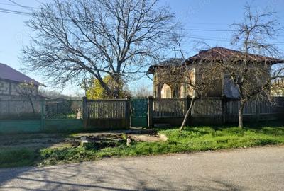 Vand casa batraneasca in sat Craciunei, comuna Radomire?ti, jud Olt - 5