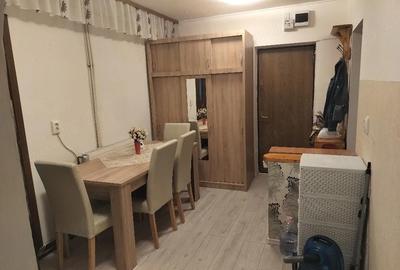 Apartament cu 2 camere decomandat în Traian - 8