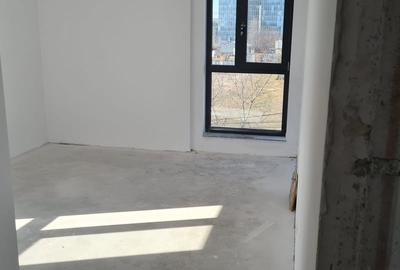 Apartament cu 4 camere semidecomandat în Băneasa - 13