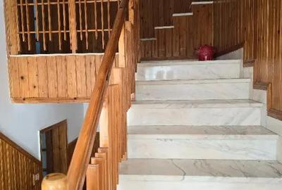 Casă cu 8 camere cu Teren 400 Mp în Eforie - 9