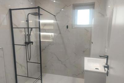 Casă cu 7 camere cu Teren 559 Mp în Central - 6