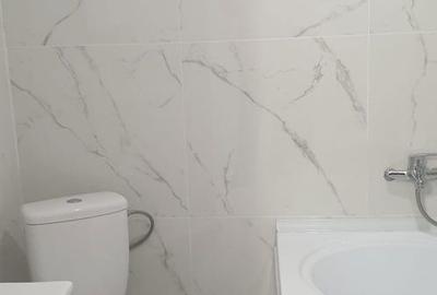 Casă cu 2 camere cu Teren 100 Mp în Central - 2