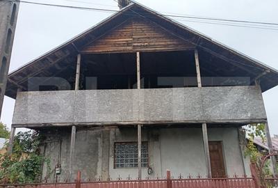 Casa renovabila ,spatioasa,cu un teren generos si gradina in - 2