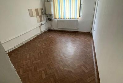 Garsonieră în Micro 19 - 4