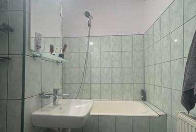 Calea Bucure?ti - 3 camere, spatios, etaj intermediar, boxa! - 10