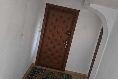 Apartament cu 2 camere nedecomandat în Românești