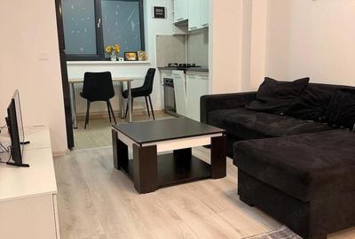 Apartament cu 2 camere decomandat în Titan
