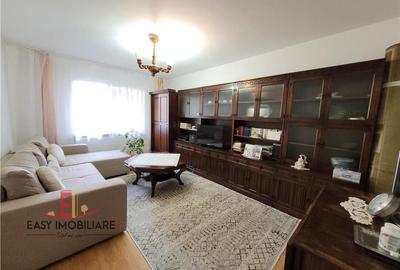 Apartament 3 camere , 7 Noiembrie , Zona Unic , 2 Bai - 1
