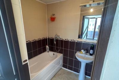 Casa 4 camere P+1E zona 3 Insule - 10
